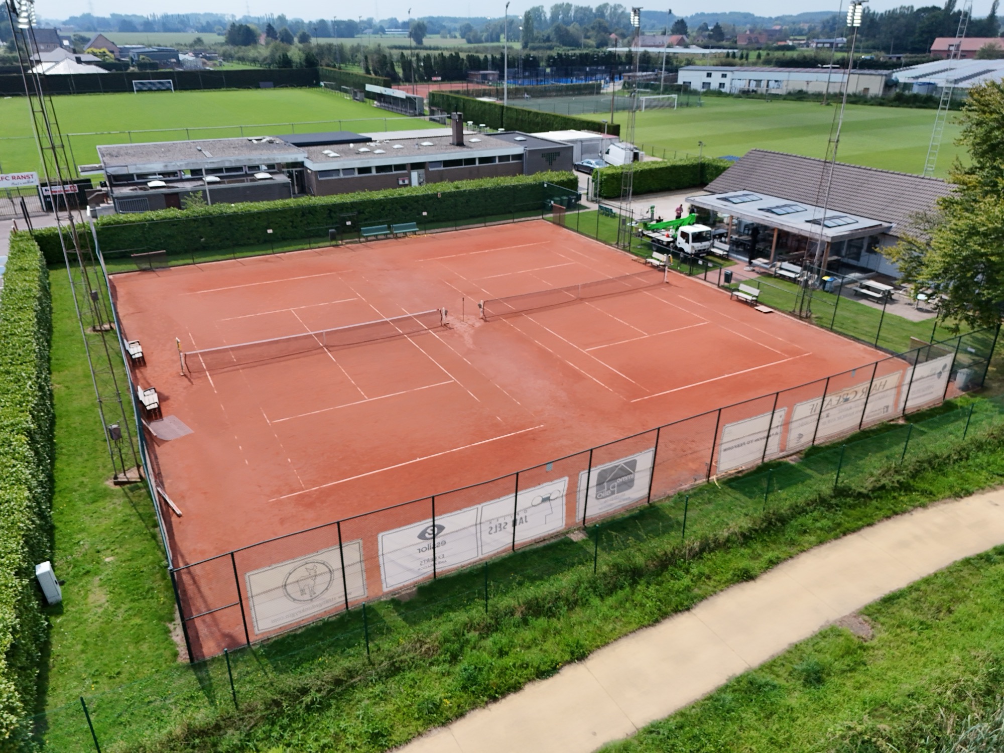 TC Ranst schakelt over op LED-sportverlichting