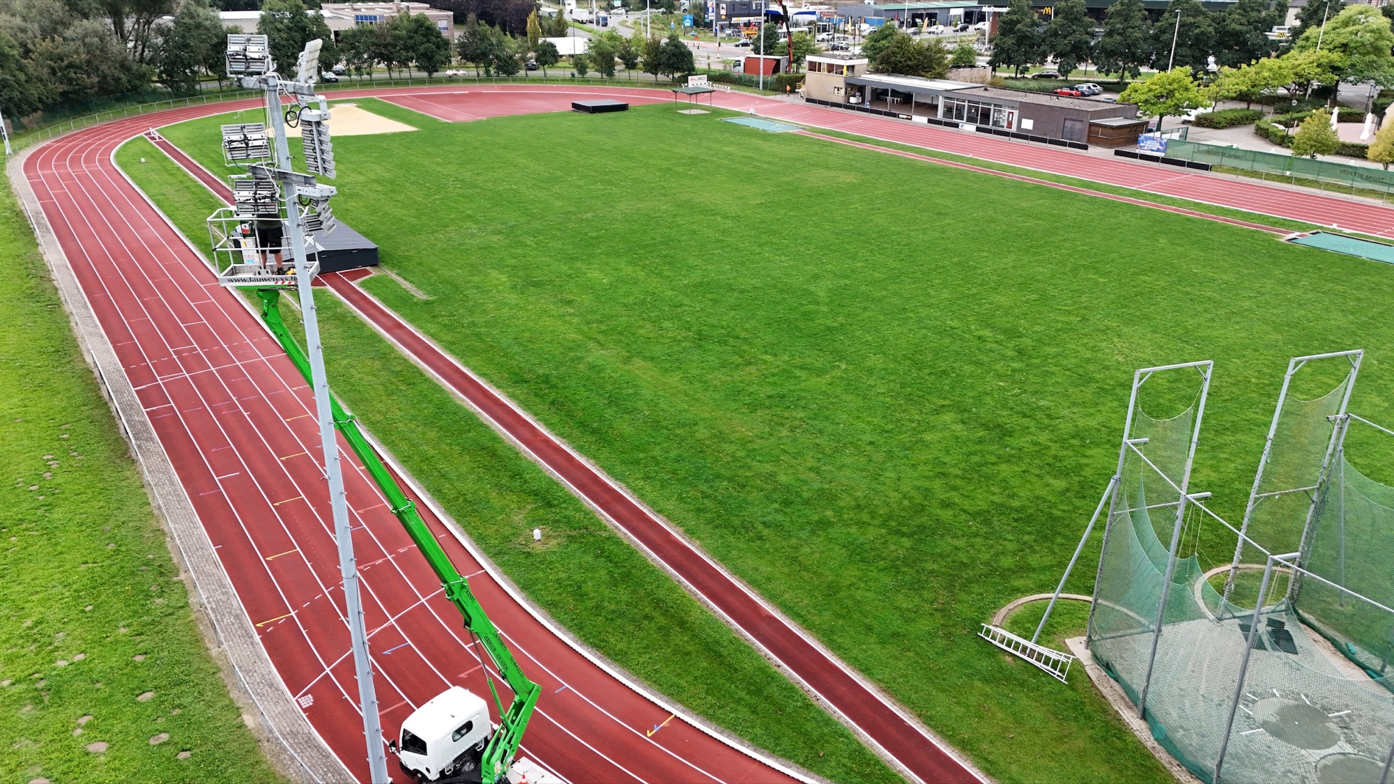 Sportverlichting bij Stad Lier · Atletiekpiste