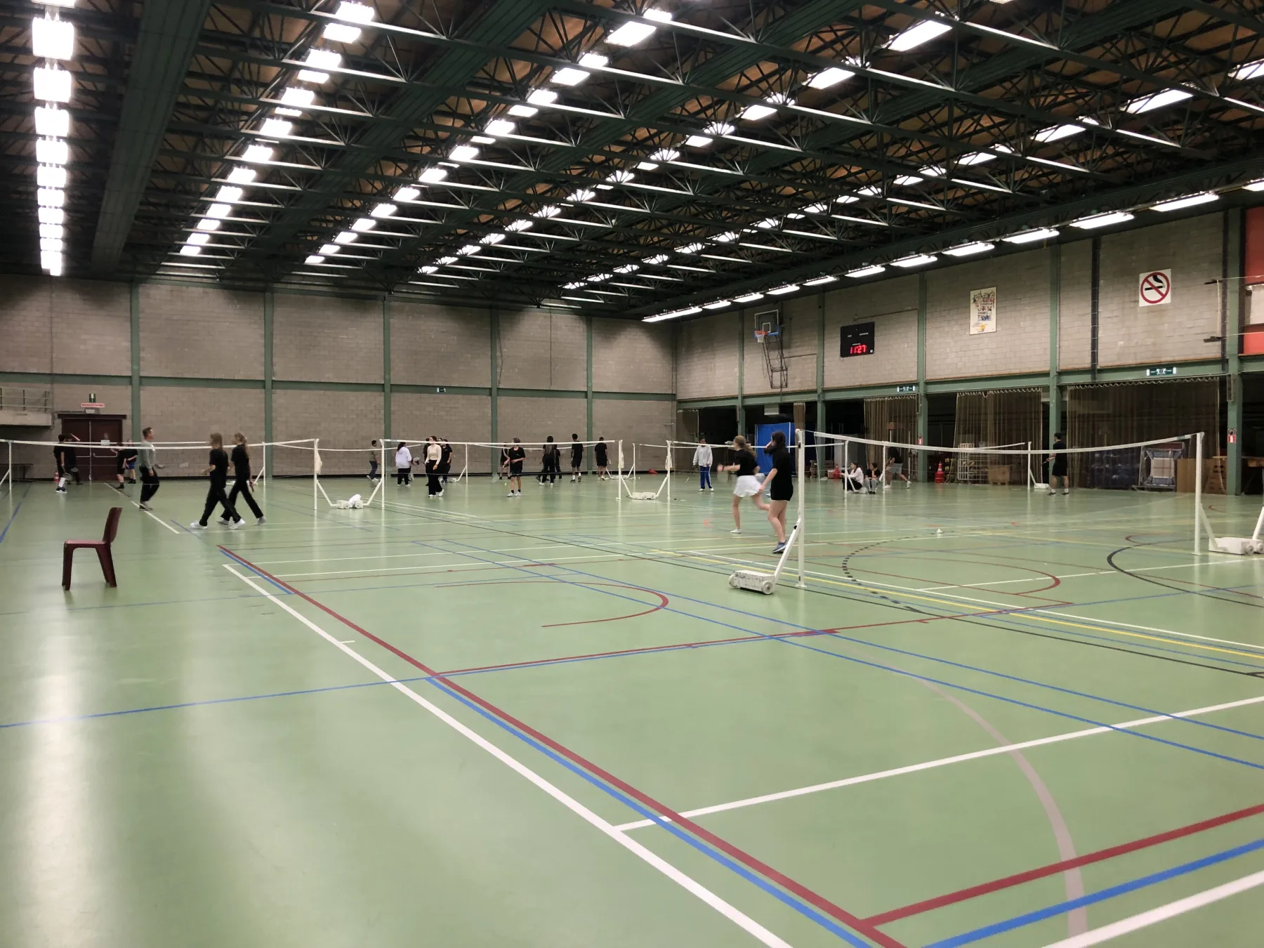Dry slope en infrastructuur bij Sporthal Den Willecom