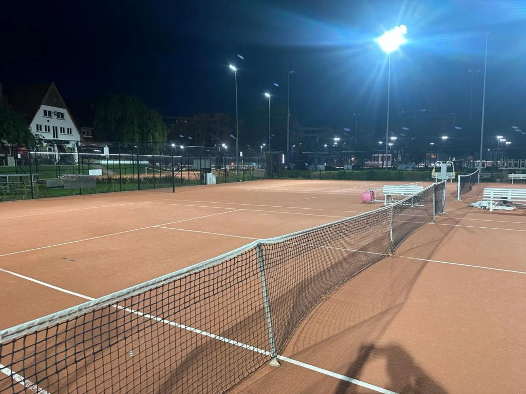 Sportverlichting bij Ostend Tennis Club